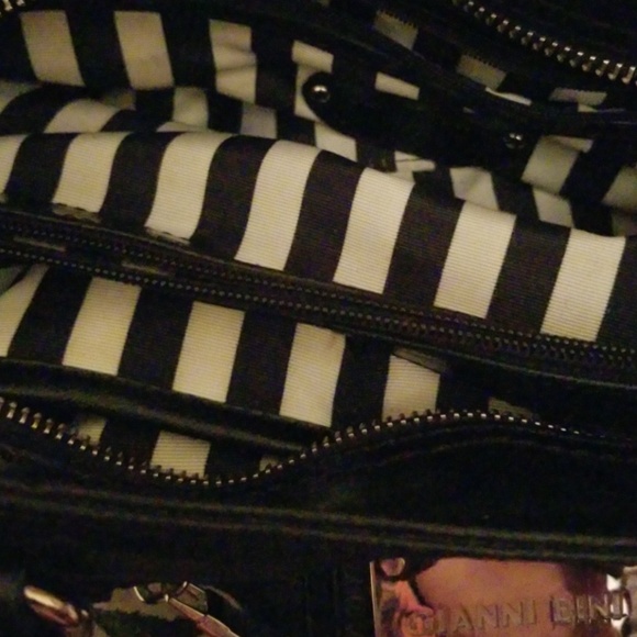 Purse - Picture 3 of 5